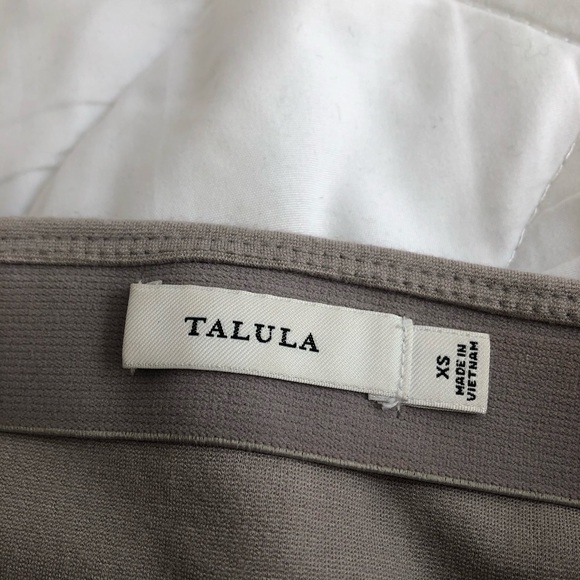 Aritzia Talula Tulip Skirt - Picture 4 of 6